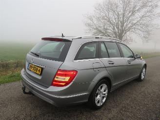 Unfallwagen Mercedes C-klasse 220 CDI 170pk Business Avangarde  2012 Estate navigatie  leer camera [ schadevrij 2012/5