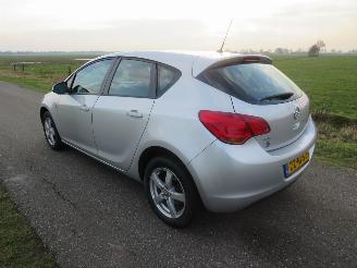 Vaurioauto  passenger cars Opel Astra 1.4  156.000km nap Airco  5drs Airco 2010 2010/4