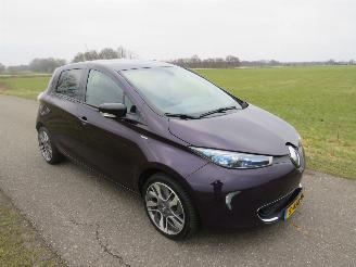 damaged passenger cars Renault Zoé Elektrisch Automaat 51.000km Camera Navigatie  limited 2019  Schadevrij 2019/9