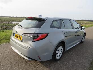 Damaged car Toyota Corolla Toyota Corolla Automaat - Touring Sports 1.8 Hybrid Elektrisch benzine 90.000km 2020/8