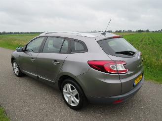 Coche accidentado Renault Mégane 1.2 TCe Collection 116pk  190.000km nap 2014/5