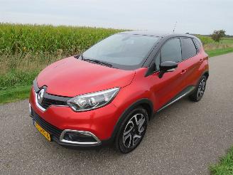 krockskadad bil auto Renault Captur 0.9 TCE Dynamique 2016 160.000km nap Navigatie Airco Euro 6 2016/10