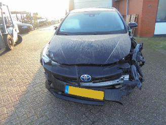 skadebil auto Toyota Prius Prius 1.8 DYNAMIC 2017/8