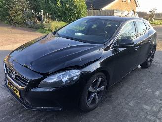 Voiture accidenté Volvo V-40 V40 1.6 D2 Momentum 2013/7