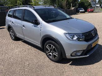 Vaurioauto  passenger cars Dacia Logan Logan MCV 1.0 TCe Bi-Fuel Stepway Serie Limitee 15th Anniv. 2020/9