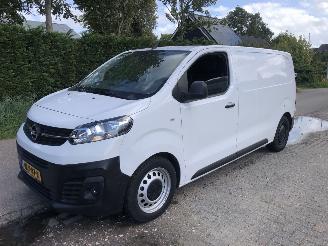 skadebil bedrijf Opel Vivaro 2.0 CDTI L2 H1 EDITION 2020/5