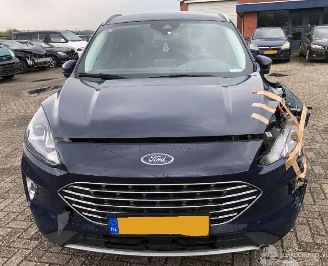 Ford Kuga 2.5 PHEV Titanium