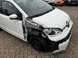 Volkswagen Up!  picture 3