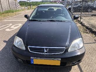 Auto incidentate Honda Civic civic 3 deurs 1.4 automaat 1999/3