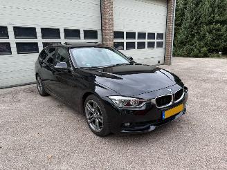  BMW 3-serie 320i High Executive Automaat Pano 2017/12
