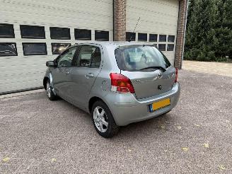 Toyota Yaris 1.3 VVTi Automaat Airco 136825 Km NAP ! picture 4