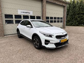 Schadeauto Kia Xceed 1.6 GDI PHEV Automaat Cruise Navi 45232 Km ! 2021/2