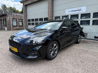 krockskadad bil auto Ford Focus 1.0 Titanium Business Automaat Navi Clima 2019/2