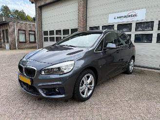 Coche accidentado BMW 2-serie 218i Sport Automaat Clima Navi Cruise 98461 Km NAP ! 2015/11