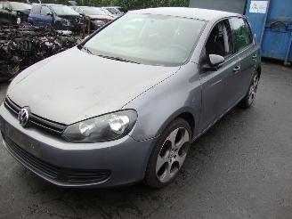 Vrakbiler auto Volkswagen Golf  2010/1
