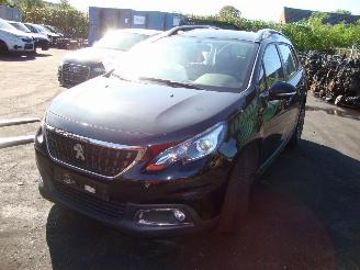 Salvage car Peugeot 2008  2017/1
