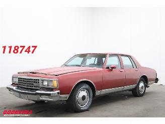 Schadeauto Chevrolet Caprice 5.7 V8 350ci Aut. Airco Elek Ramen BJ 1983. 1983/1