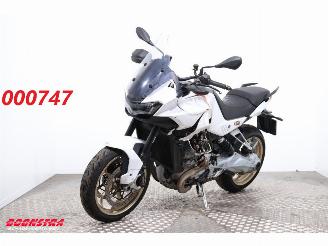 Moto Guzzi  V100 Mandello LED Cruise BY 2023 picture 1