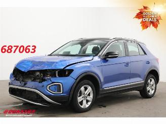 Voiture accidenté Volkswagen T-Roc 2.0 TDI DSG 4Motion Style LED ACC Navi Clima Camera SHZ AHK 2023/7