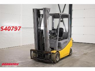 dañado máquina Jungheinrich  EFG320 Heftruck BY 2017 2017/5