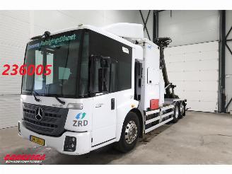 skadebil vrachtwagen Mercedes Econic Seitenlader VDL Transilift 6X2 Euro 6 216.318 km! 2014/5