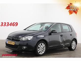 krockskadad bil auto Volkswagen Golf 1.2 TSI Style BlueMotion Clima Cruise PDC AHK 2011/7