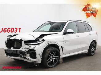krockskadad bil auto BMW X5 xDrive30d M-Sport Pano Memory HUD ACC H/K Lucht 360° 2019/5