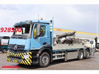 skadebil vrachtwagen Mercedes Antos 2843 Palfinger 34002 SH Kran BY 2015 6X2 2015/4