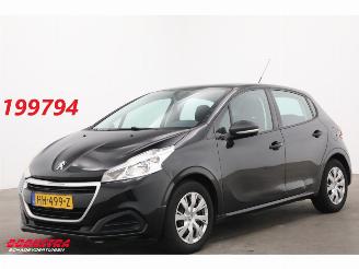 Schadeauto Peugeot 208 1.0 PureTech Access 5-DRS Airco Cruise 2015/11