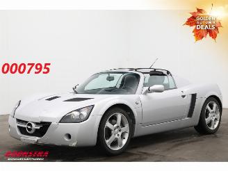 damaged passenger cars Opel Speedster 2.2-16V Org. NL + NAP 80.218km!! 2001/5