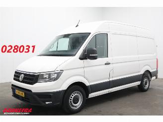 krockskadad bil bedrijf Volkswagen Crafter 35 2.0 TDI L2-H2 DSG Airco Navi Cruise Camera AHK PDC 2018/4
