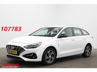 Coche accidentado Hyundai I-30 Wagon 1.0 T-GDi MHEV Comfort Smart Clima Navi Cruise Camera PDC 2022/1