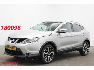 skadebil auto Nissan Qashqai 1.2 Tekna Pano Leder 360° Navi Cruise SHZ 2015/12