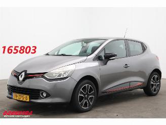 Voiture accidenté Renault Clio 0.9 TCe Navi Airco Cruise PDC 128.682 km! 2013/1
