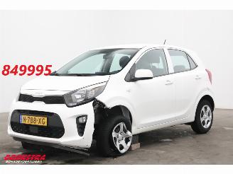 Damaged car Kia Picanto 1.0 DPi ComfortLine Navi Airco Cruise 2022/1