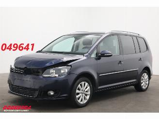 Vaurioauto  passenger cars Volkswagen Touran 1.2 TSI Highline 1e Eig!! Navi Clima Cruise PDC 39.189 km!! 2014/1