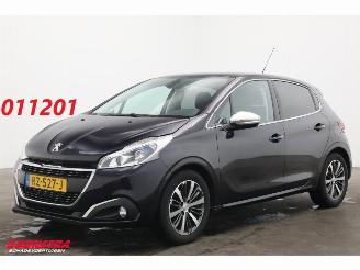 škoda osobní automobily Peugeot 208 1.2 PureTech Allure Navi Clima Cruise Camera PDC 63.155 km! 2018/2