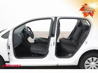 Volkswagen Up! 1.0 5-DRS Bluetooth Airco 28.224 km! picture 7