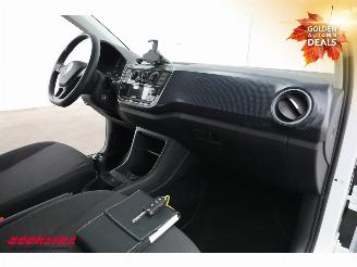 Volkswagen Up! 1.0 5-DRS Bluetooth Airco 28.224 km! picture 9
