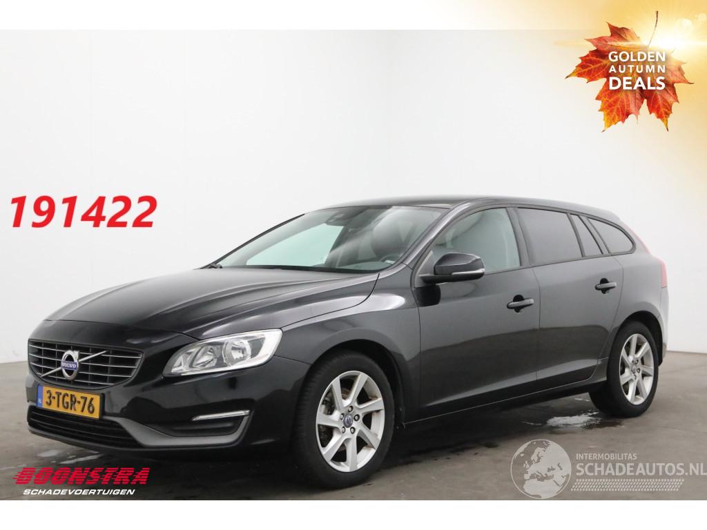 Volvo V-60 2.0 D4 Aut. Kinetic PremiumSound Leder Navi Clima Cruise PDC AHK