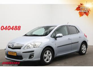 Damaged car Toyota Auris 1.8 Full Hybrid Aspiration Navi Clima Cruise PDC 83.113 km! 2011/10
