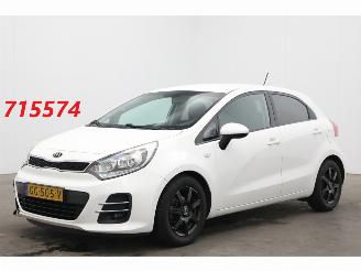Vaurioauto  passenger cars Kia Rio 1.2 CVVT DynamicLine Navi Airco Cruise Camera 116.609 km! 2015/5