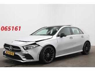 krockskadad bil auto Mercedes A-klasse 180 d 7G-Tronic AMG Pano LED Memory Camera SHZ 45.179 km! 2019/3
