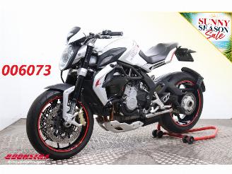 Vrakbiler auto MV Agusta Brutale Dragster 800 ABS Lap Timer Quickshift 19.101 km 2015/3