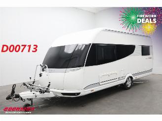 skadebil caravan Hobby  495 UL Premium Mover Rondzit Single Beds Middenkeuken 2014/6