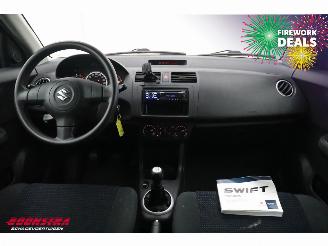 Suzuki Swift 1.3 Cool 5-DRS Airco AHK picture 7