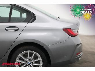 BMW 3-serie 330e Schuifdak 360° LED Cruise SHZ 4.216 km! picture 12