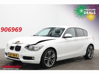 Voiture accidenté BMW 1-serie 116i 5-DRS Navi Bluetooth Airco PDC SHZ 2014/9