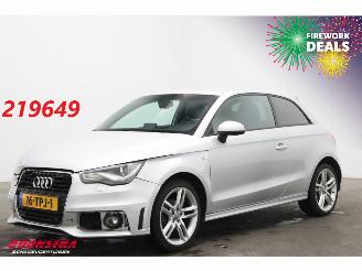 Unfallwagen Audi A1 1.2 TFSI S-Line Xenon Navi Clima Cruise PDC 2012/3