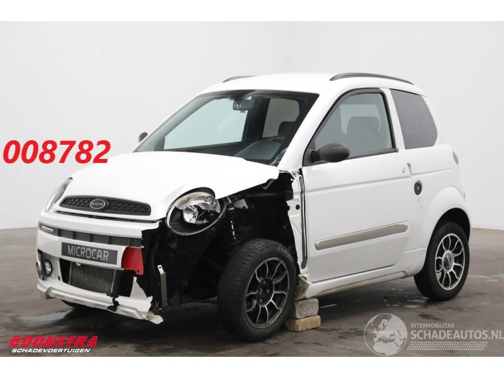 Microcar M.GO Dynamic DCI Bluetooth Camera